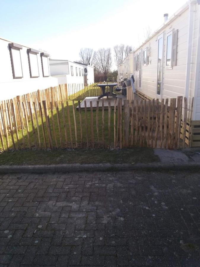 Luxe Vakantiechalet Met Omheinde Tuin Bredene 6Pers Eksteriør billede